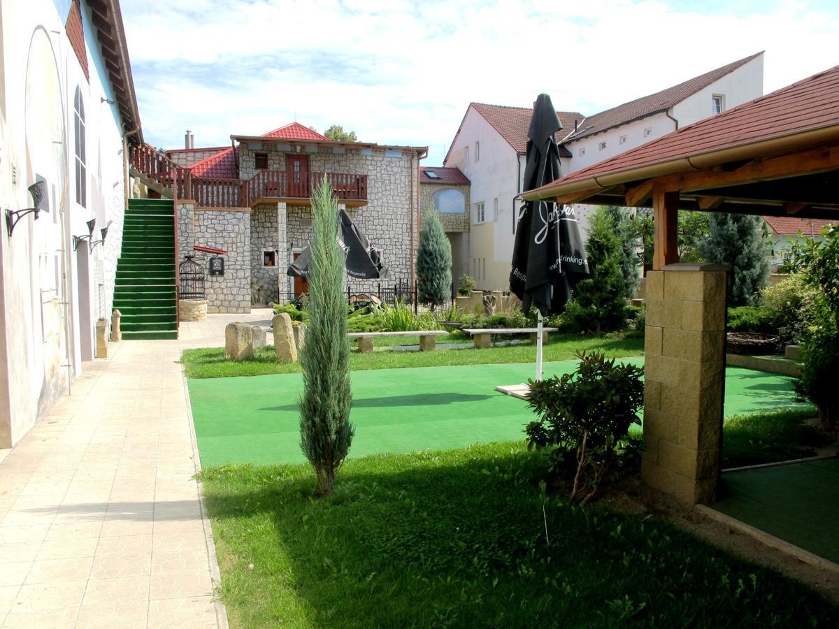U Lisky Готель Hostka (Usti nad Labem)